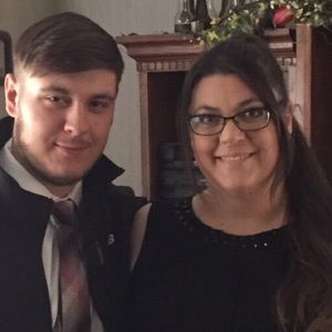 Meet your Posher, Holly